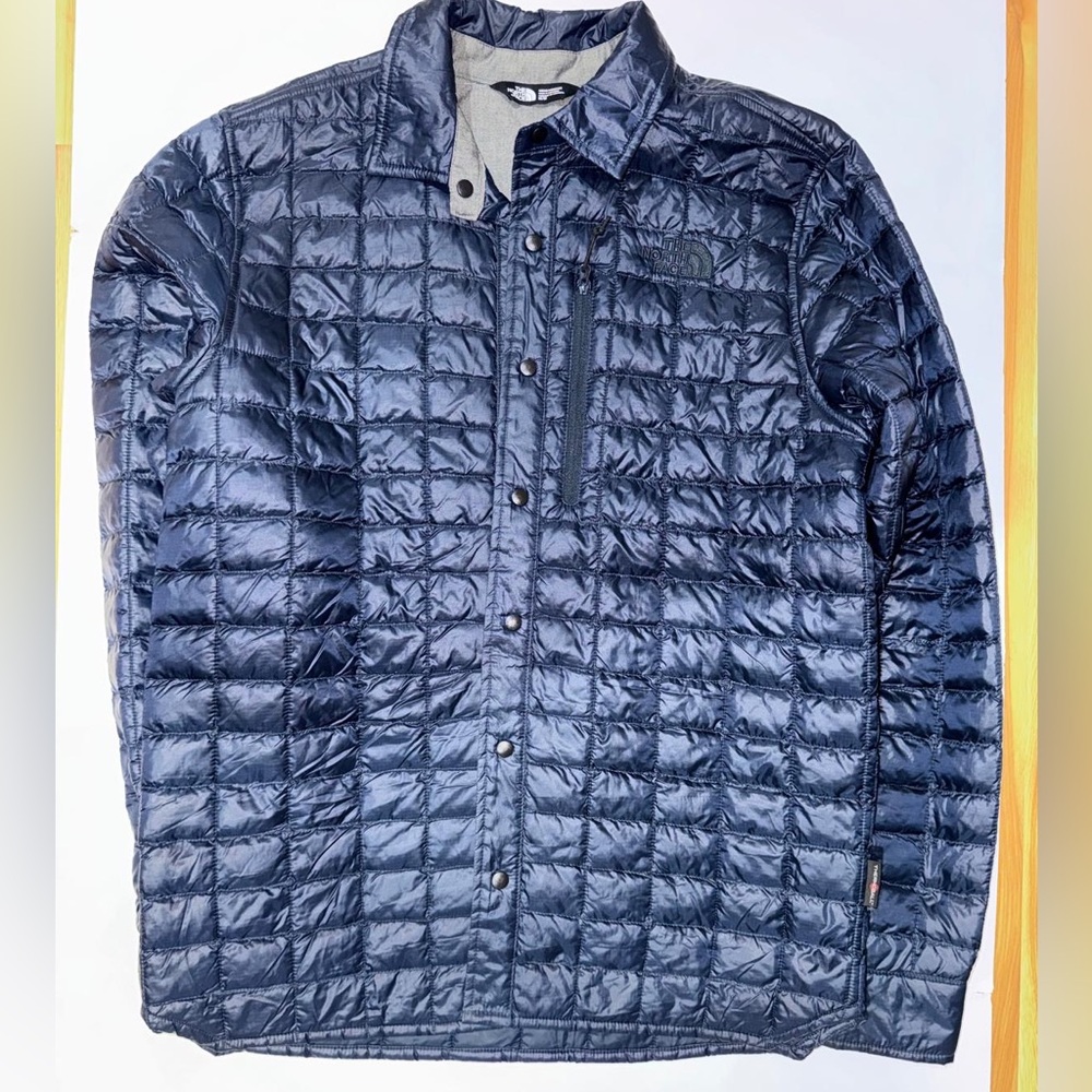 The North Face ThermoBall™ Quilted Jacket – Men’s Medium – Navy Blue